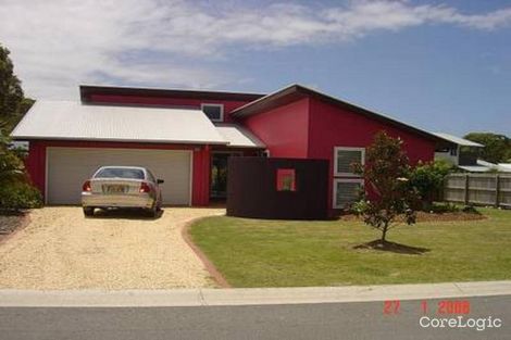 Property photo of 15 Jagera Close Pottsville NSW 2489