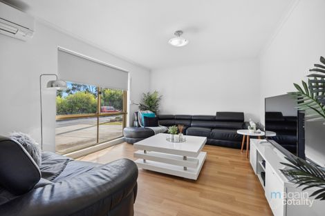 Property photo of 13 Crestview Lane Hackham SA 5163