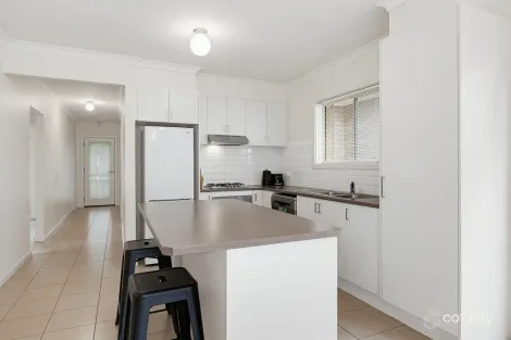 Property photo of 2/5 Eden Place Wallan VIC 3756