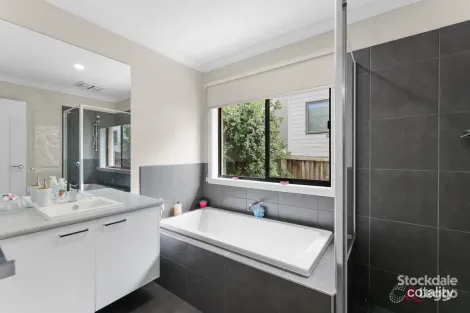 Property photo of 5 Curlew Way Cowes VIC 3922