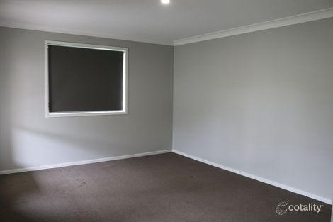 Property photo of 18 Goorangai Close Wadalba NSW 2259
