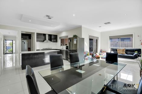 Property photo of 40 Triandra Drive Brookfield VIC 3338