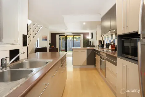 Property photo of 2/67 Nerang Street Nerang QLD 4211