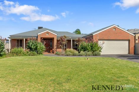 15 Steneker Cres, Yarrawonga, VIC 3730