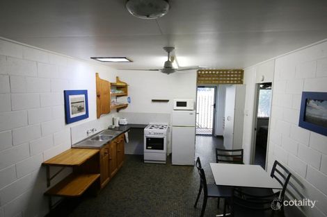 90 Burrum St, Burrum Heads, QLD 4659