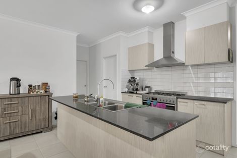 Property photo of 19 Primrose Crescent Mickleham VIC 3064
