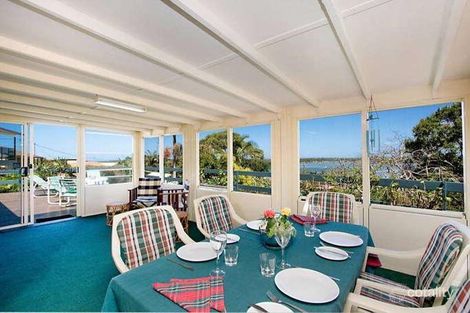 Property photo of 3 James Cook Drive Banora Point NSW 2486