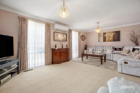 Property photo of 11 Schneider Crescent Clarinda VIC 3169