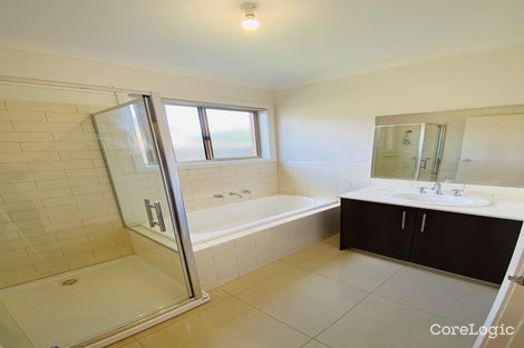 Property photo of 8 Faye Avenue Truganina VIC 3029