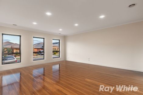 Property photo of 1 Lanner Way Doreen VIC 3754