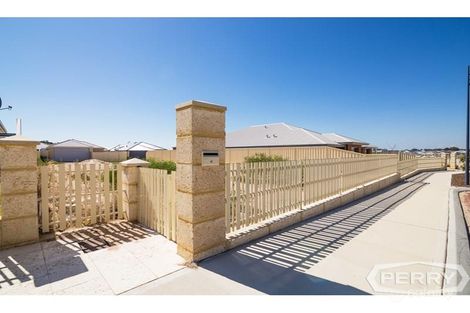 Property photo of 15 Elderslie Rise Madora Bay WA 6210