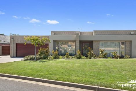 22 Pinevale Way, Ballarat North, VIC 3350