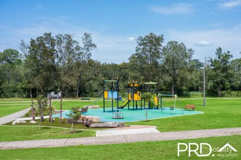 Property photo of 2 Cook Crescent East Hills NSW 2213