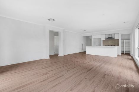 Property photo of 30 Roundhay Crescent Point Cook VIC 3030
