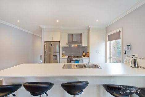 Property photo of 17 Desert Gum Way Brookfield VIC 3338