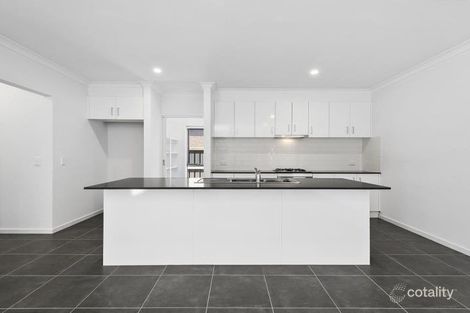 Property photo of 7 Sugarcane Street Mickleham VIC 3064