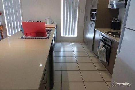 Property photo of 5 Sackville Close Fitzgibbon QLD 4018