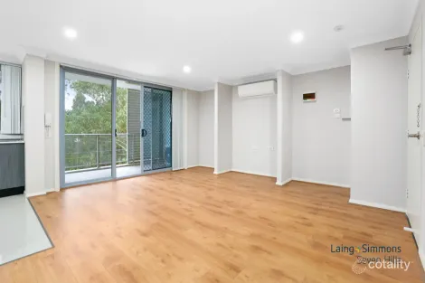 Property photo of 201/10 Junia Avenue Toongabbie NSW 2146