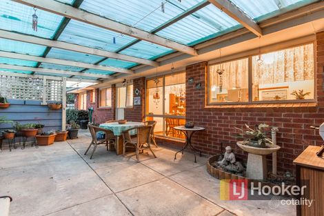 Property photo of 2/9-11 Tania Court Pakenham VIC 3810