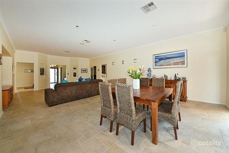 Property photo of 8 Seafarer Way Jindalee WA 6036