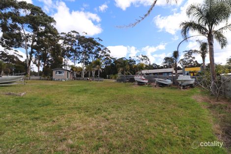 3 Maurice Ave, Mallacoota, VIC 3892