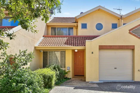 Property photo of 5/10 Federal Highway Watson ACT 2602