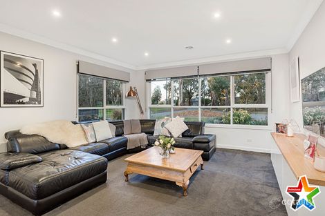 Property photo of 100 Cambridge Road Kilsyth VIC 3137