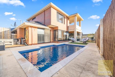 Property photo of 32 Bantry Bend Mindarie WA 6030