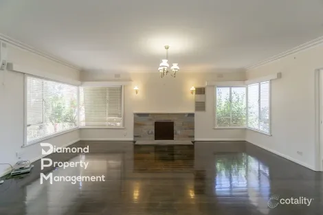 Property photo of 121 Mountain View Road Balwyn North VIC 3104