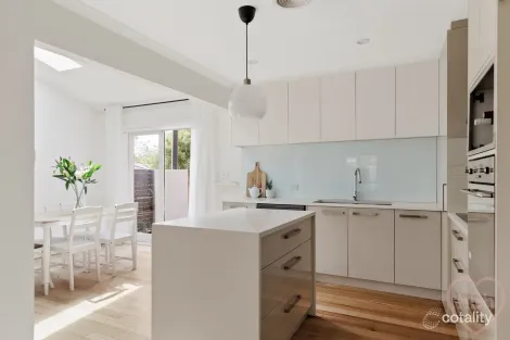 Property photo of 92 Lachlan Street Macquarie ACT 2614