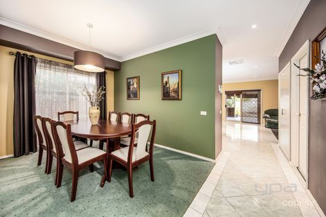 Property photo of 7 Ashby Lane Caroline Springs VIC 3023