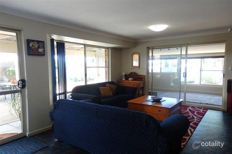 Property photo of 21 Kongal Heights Leda WA 6170