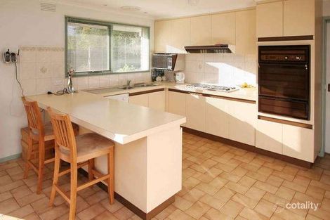 Property photo of 5 Rotoroa Court Taylors Lakes VIC 3038