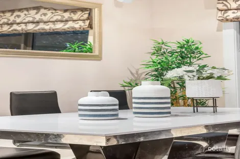 Property photo of 31 Waterside Drive Waterways VIC 3195