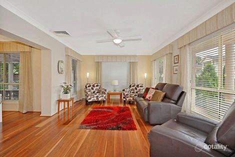 Property photo of 19 Brolga Way Westleigh NSW 2120