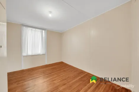 Property photo of 8 Centre Avenue Werribee VIC 3030