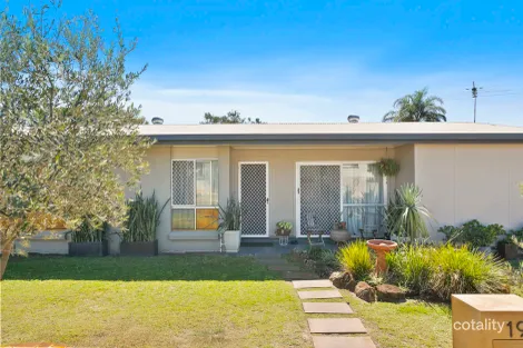 Property photo of 19 Bryant Street Beachmere QLD 4510