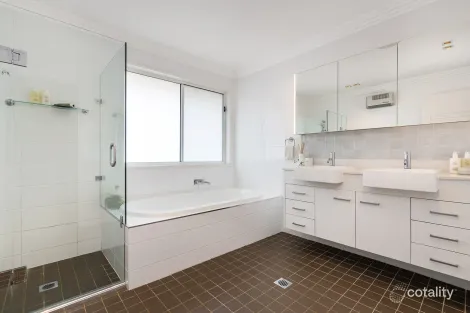 Property photo of 24 Cobar Street Willoughby NSW 2068