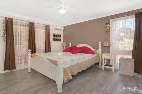 Property photo of 43 Styles Crescent Minto NSW 2566