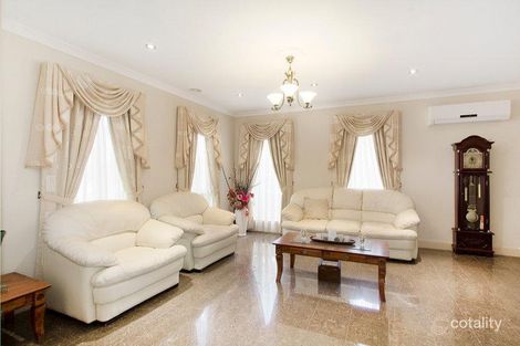Property photo of 1 Carrick Place Berwick VIC 3806