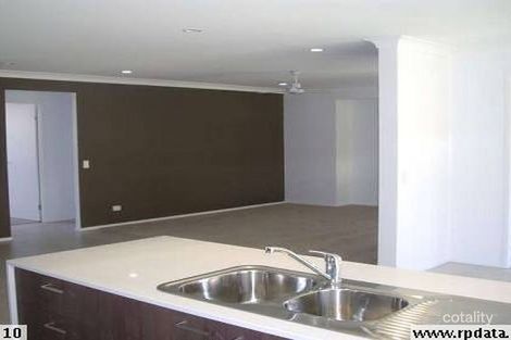 Property photo of 110 Pimelea Crescent Mount Cotton QLD 4165