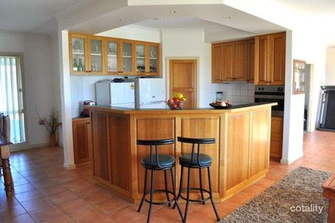 Property photo of 14 Himalaya Drive Table Top NSW 2640