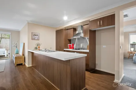 Property photo of 32 Scotchmer Crescent Mernda VIC 3754