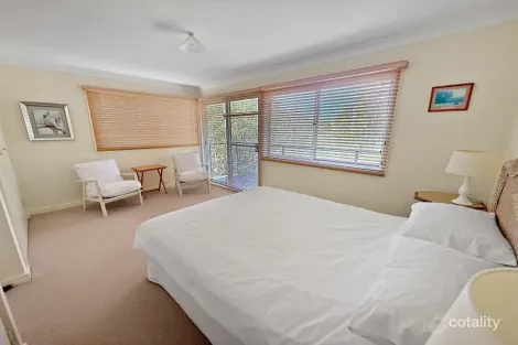 Property photo of 11 Kikarra Crescent Hawks Nest NSW 2324