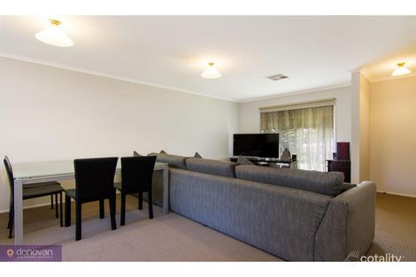Property photo of 2 Alter Court Skye VIC 3977