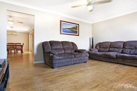 Property photo of 16 Coburn Circuit Metford NSW 2323