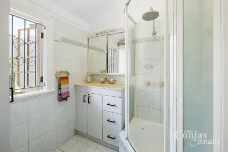 Property photo of 22 Glory Street Ashgrove QLD 4060