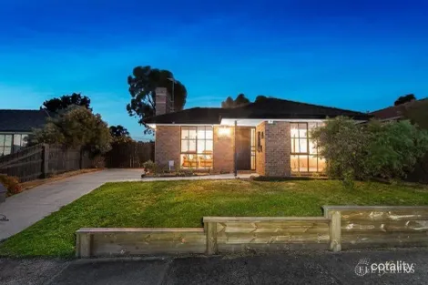 Property photo of 28 Phelan Drive Cranbourne North VIC 3977