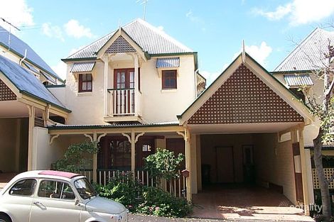 Property photo of 47 Park Street Spring Hill QLD 4000
