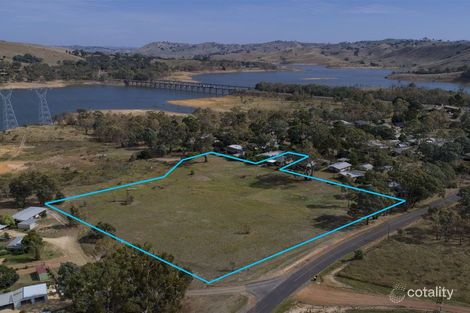 Property photo of 7 Warringa Road Bonnie Doon VIC 3720